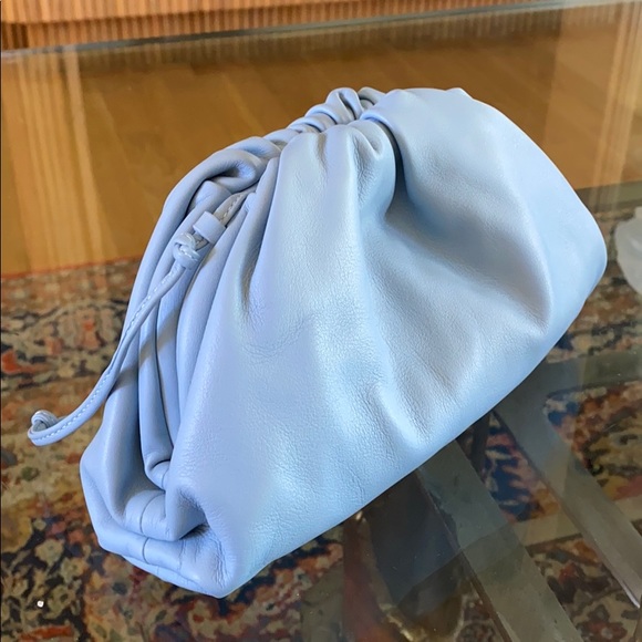 Bottega Veneta light blue small pouch - Picture 5 of 9